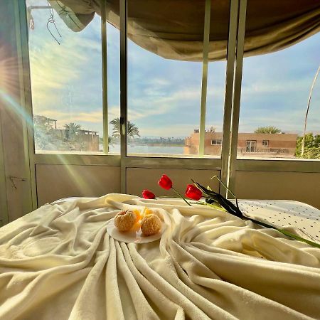 East Luxor Apartments With Nile Views Jazirat al Awwamiyah Bagian luar foto